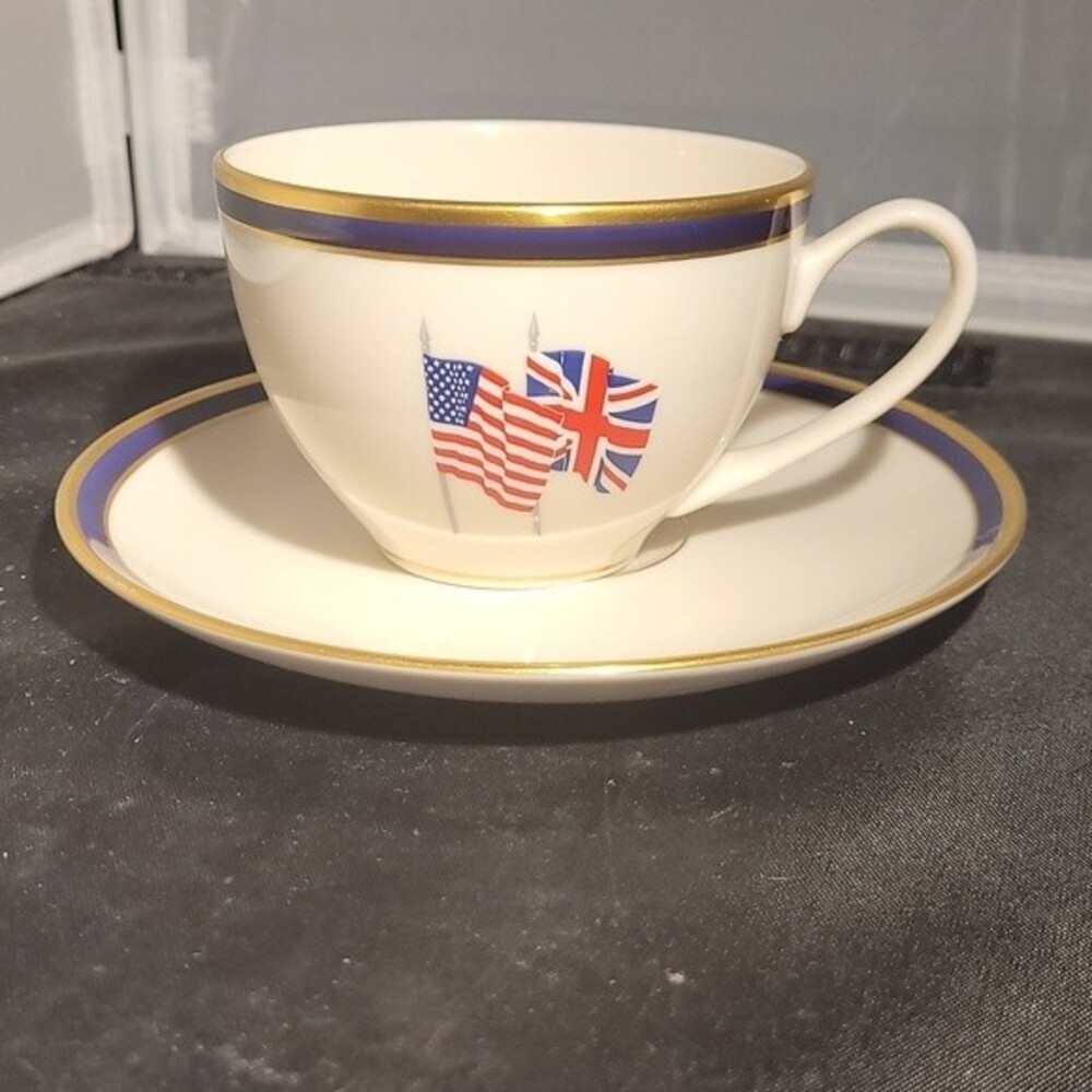 Pickard China Alamo London 1991 Tea Cup Saucer | British US Flags Travel
